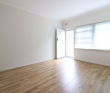 Cozy and Convenient Two Bedroom Unit - Photo 1