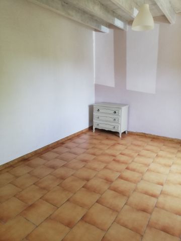 Location Appartement 4 pièces 101m² HAGETMAU 40700 - Photo 5