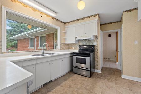 For Lease - 2 Aylesbury Road, Toronto, Ontario - Photo 5