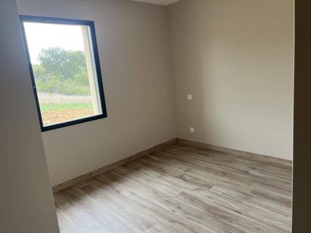 Location maison neuve 4 pièces 94 m² à Sainte-Croix (12260) - Photo 5