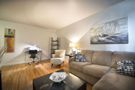 Fay Ellen Apartments - Photo 2