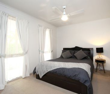 Spacious Two-Bedroom Home in a Prime Blackburn Location - Photo 4