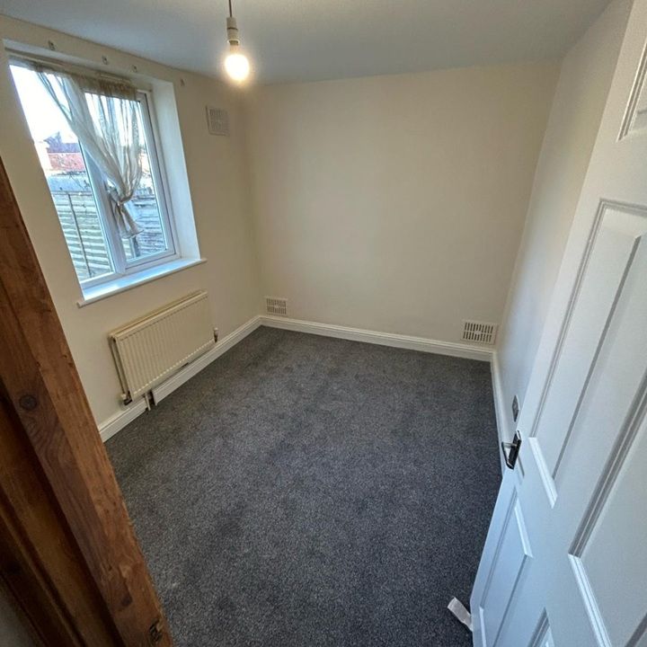 Room in a Shared House, Staple Hill Road, BS16 - Photo 1