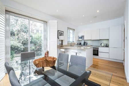 Porchester Terrace, Bayswater, London, W2 flat to rent - Photo 2