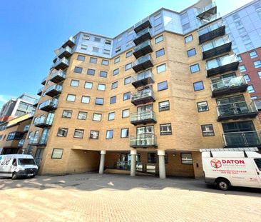 2 bedroom Flat in Projection West, Reading - Photo 6