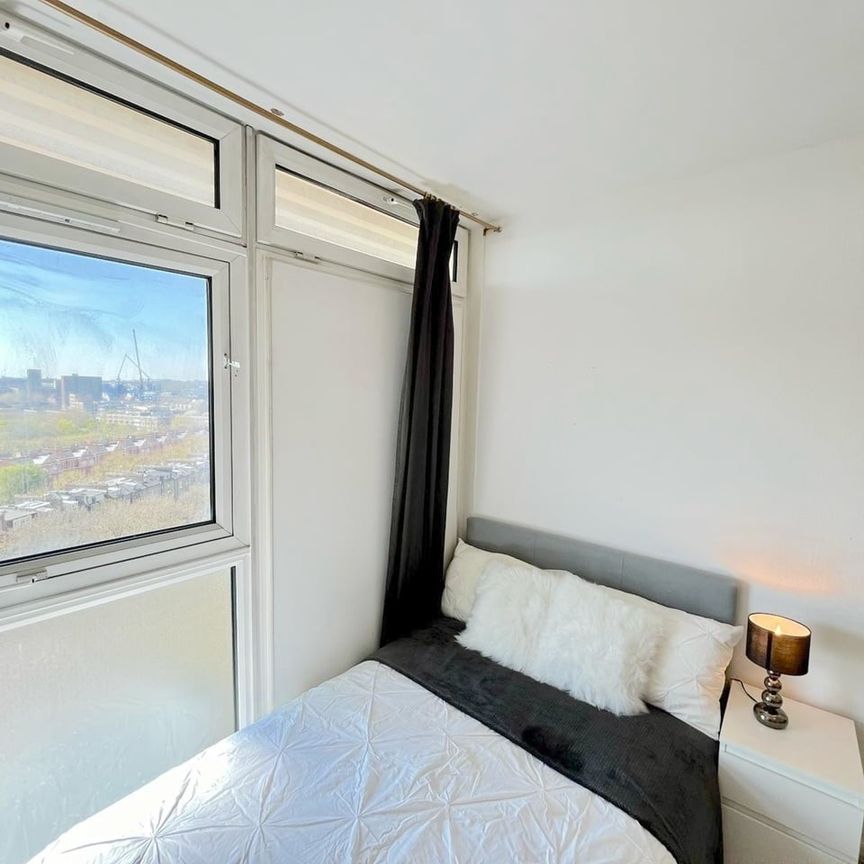 Room in a Shared Flat, Edinburgh House, W9 - Photo 1