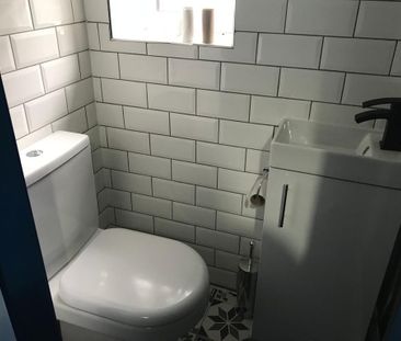 1 bedroom in a house share to rent - Photo 6