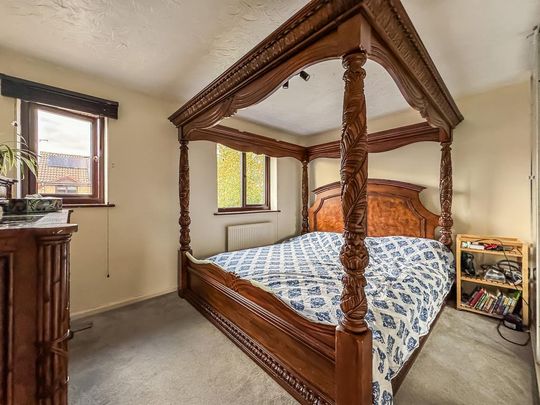 5 bedroom detached house to rent - Photo 1