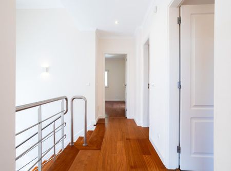 Lisboa, Lisbon 2775-393 - Photo 2