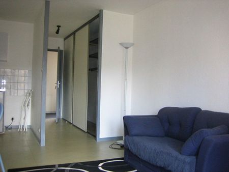 Location appartement 1 pièce, 28.69m², Bourg-en-Bresse - Photo 2