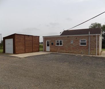 2 bedroom detached bungalow to rent - Photo 6