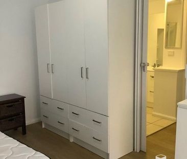 Self contained studio room in heart of Maroochydore - Photo 3