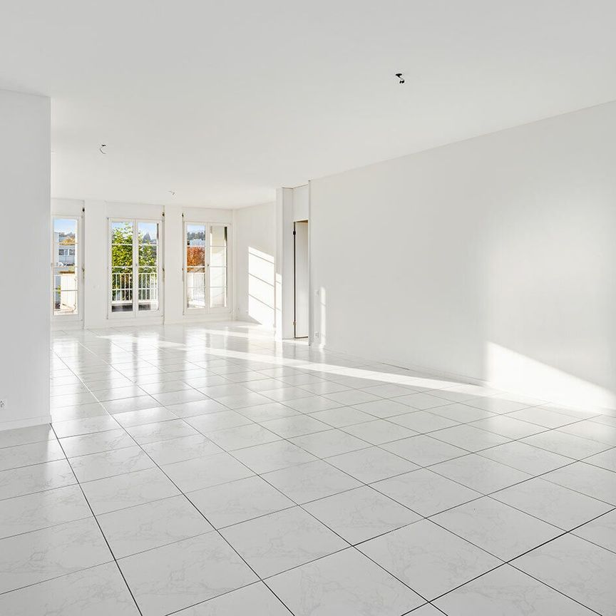 Wake up with a sea view - modern 3.5-room apartment in Lucerne - Photo 1