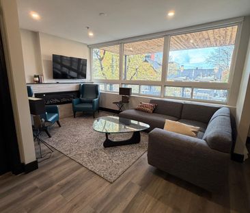 330 Mcleod St, Ottawa, ON K2P 2C5, Canada - Photo 1