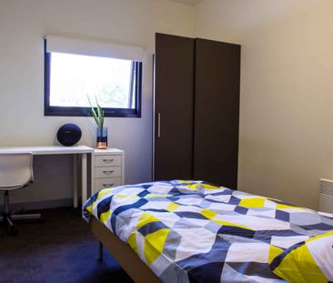 Single Room With Ensuite - Photo 1