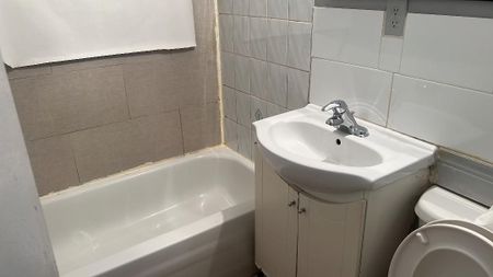 For Lease - 2034 WESTON Road Unit# 1, Toronto, Ontario - Photo 5