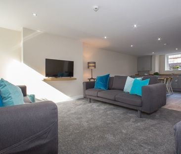 109 Brudenell Road, Hyde Park, Leeds, LS6 1JD - Photo 1