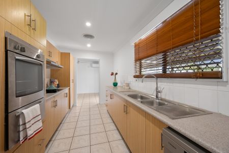 6 Allamanda Crescent, Annandale QLD 4814 - House For Rent | Domain - Photo 5