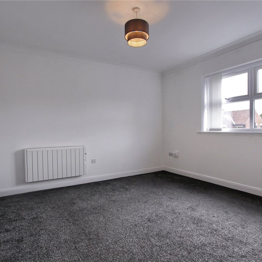 2 bed apartment to rent in Croft Road, Eaglescliffe, TS16 - Photo 1
