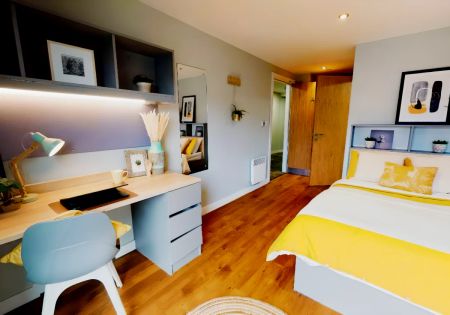 Accessible Bronze En Suite - Photo 3