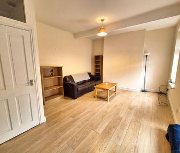 2 bedroom house share to rent - Photo 1