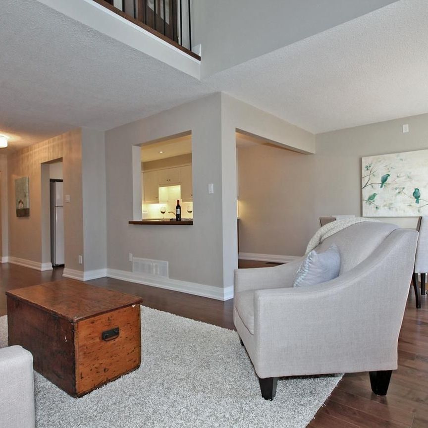 For Lease - 141 Castle Rock Drive Unit# 41, Richmond Hill, Ontario - Photo 1