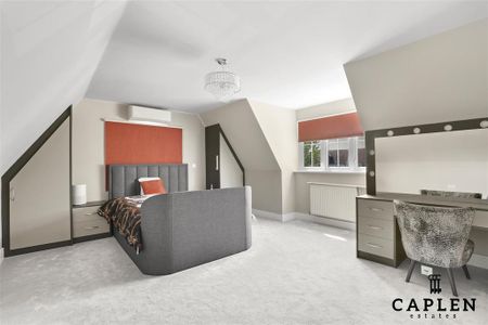 5 bedroom detached house to rent - Photo 4