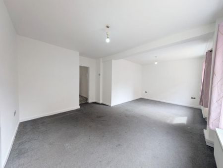 3 bedroom detached house to rent - Photo 3