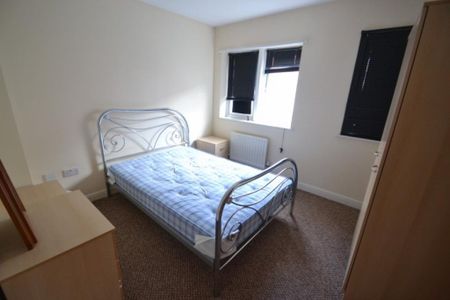 3 bedroom semi-detached house to rent - Photo 3