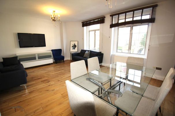 3 bedroom flat to rent - Photo 1