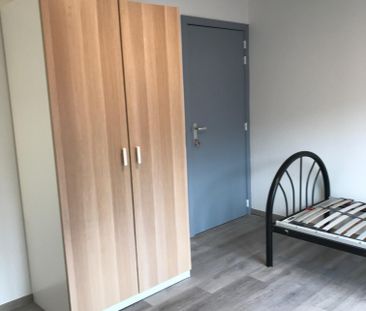 Kamer 4 - Sint-Lie­venspoort­straat 246 - Photo 2