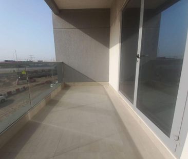 Luxury 1 BHK Close Kitchen Apt With Appliances. - Photo 2