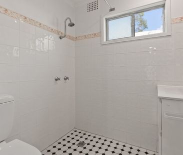 Perfectly Positioned Character Home - Including Water & Electricity - Photo 6