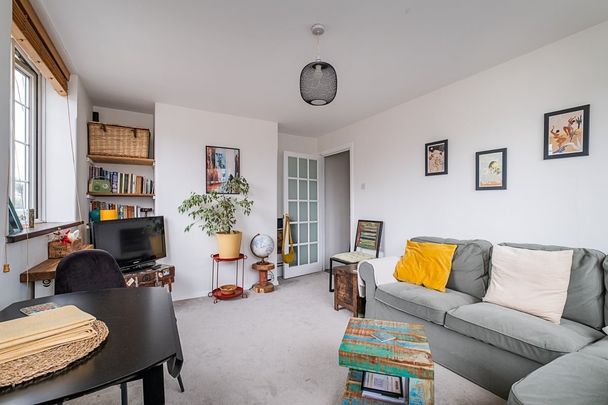 3 bedroom apartment to rent - Photo 1