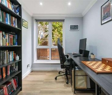 Little Britain, London, EC1A - Photo 5