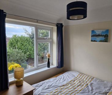 2 bedroom semi-detached house to rent - Photo 4