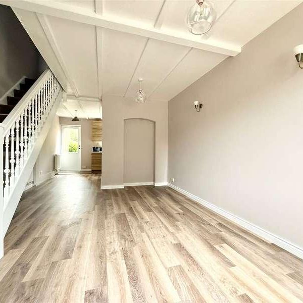 Bishops Drive, Wokingham, Berkshire, RG40 - Photo 1