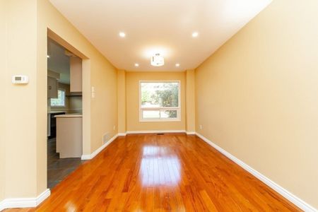 For Lease - 16 Long Drive Unit# Main, Whitby, Ontario - Photo 3