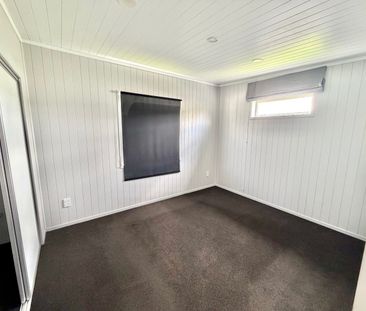 8A Lynmore Drive, Hill Park, Auckland - Photo 4