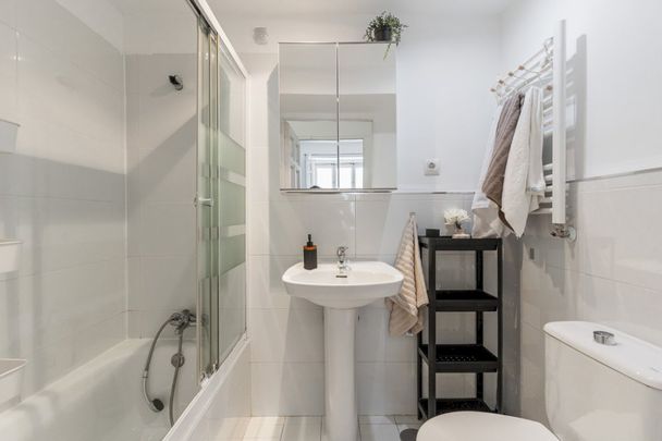 Single room in Redondilla Street - Photo 1