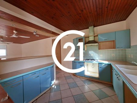 Location Maison 98.07m² 4 pièces Fort de france - Photo 3