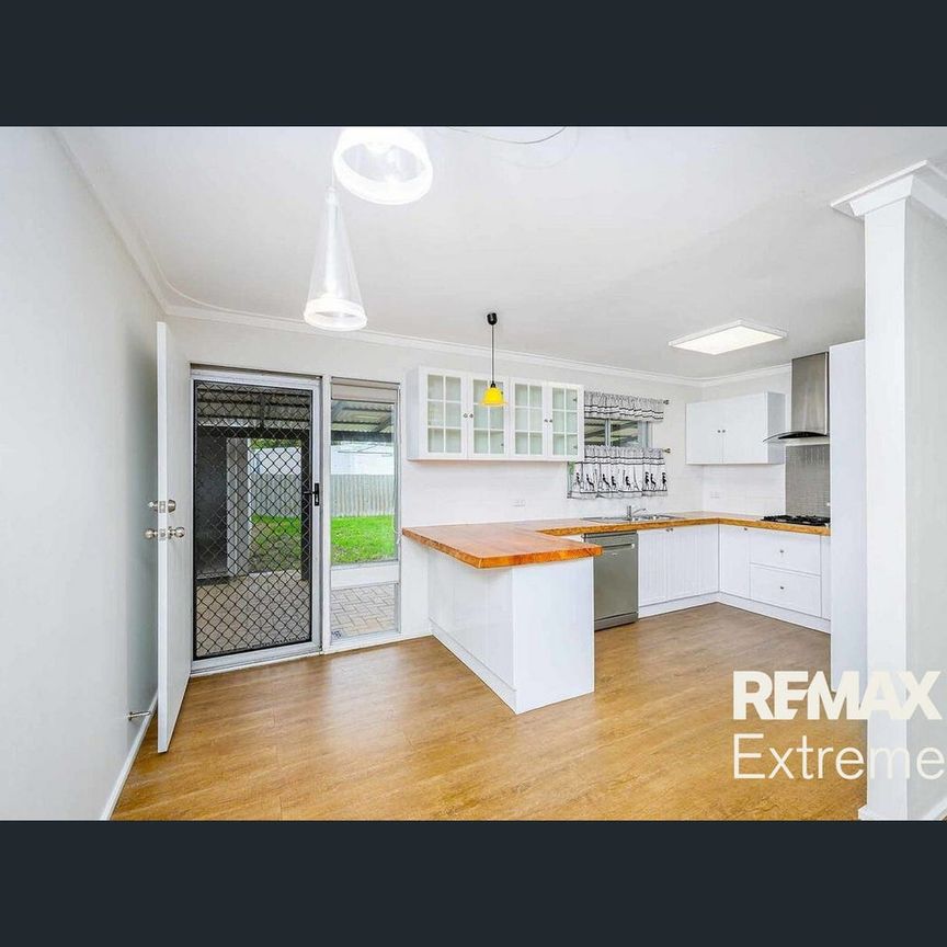 11 Isandra Close, Pinjarra, WA 6208 - Photo 1