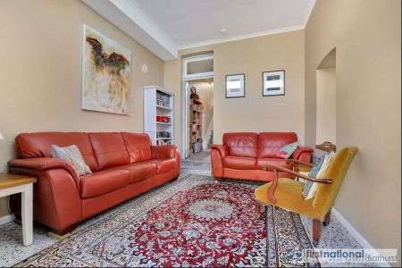 Character, Comfort and CBD Living - Photo 2