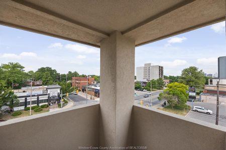 For Lease - 1500 OUELLETTE Unit# 402, Windsor, Ontario - Photo 2