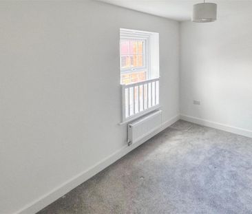 2 bed Coachhouse To Let - Photo 5