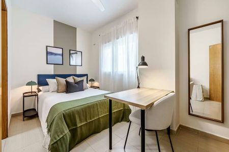 Calle Álamos, Málaga, Andalusia 29012 - Photo 5