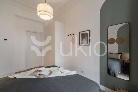 4 room luxury Flat for rent in Madrid, Community of Madrid - Photo 2