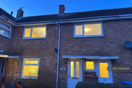 3 bedroom terraced house to rent - Photo 2