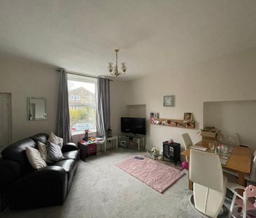 2 bedroom end of terrace house to rent - Photo 1
