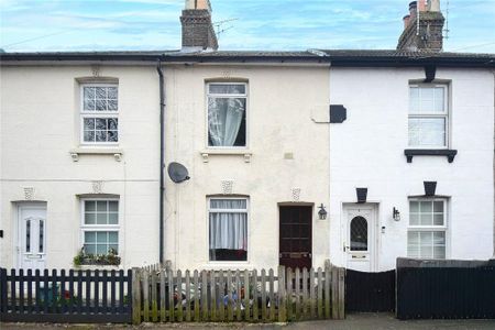 2 bedroom terraced house to rent - Photo 5
